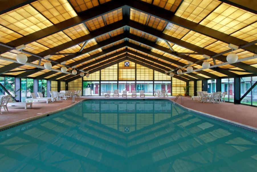 Days Inn Іст-Страудсберг Зручності фото